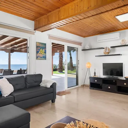 Shoreline House * Larnaca