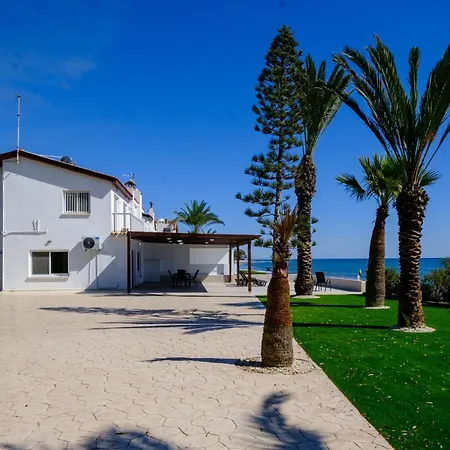 Shoreline House * Larnaka