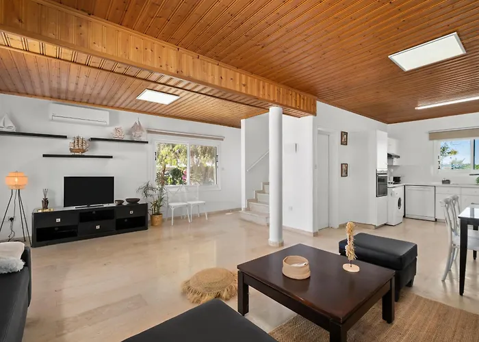 Shoreline House Prázdninový dům Larnaca