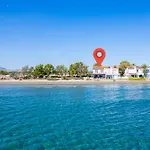 別荘 Shoreline House ラルナカ