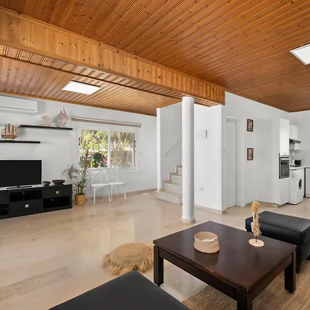 Shoreline House Tatil Evi Larnaca