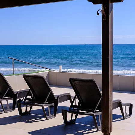 Shoreline House Tatil Evi *