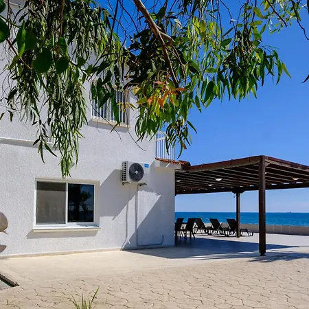 Shoreline House * ラルナカ